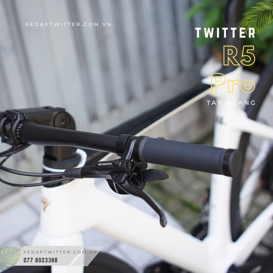 TWITTER - R5 Tay ngang